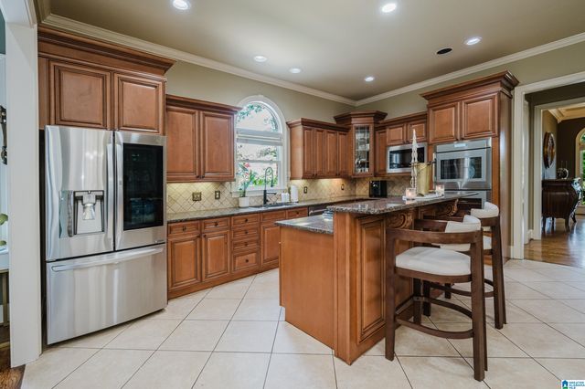 5607 LAKE TRACE DRIVE, Hoover, AL 35244