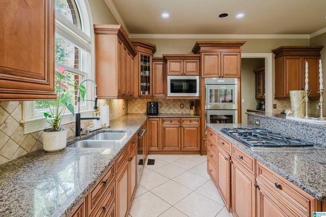 5607 LAKE TRACE DRIVE, Hoover, AL 35244