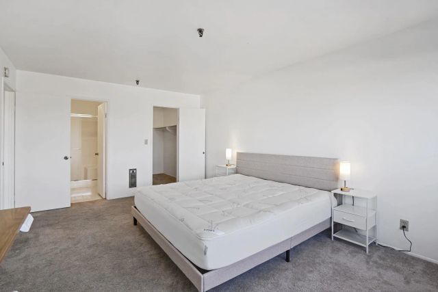 3991 Crown Point Dr 116, San Diego, CA 92109