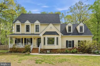 8618 CREEK CT, White Plains, MD 20695