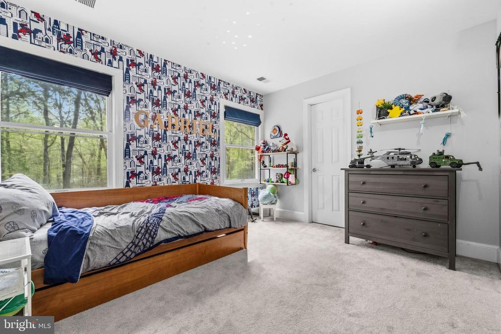 Image 26 of property listing at 8618 CREEK CT, White Plains, MD 20695