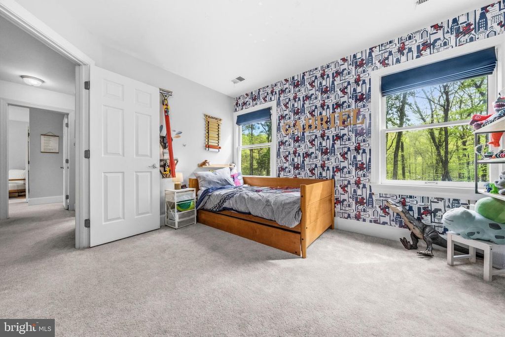 Image 27 of property listing at 8618 CREEK CT, White Plains, MD 20695