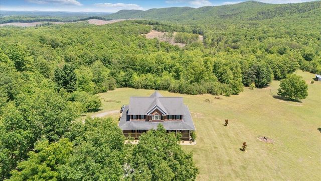 1615 Turkeycock LN, Penhook, VA 24137