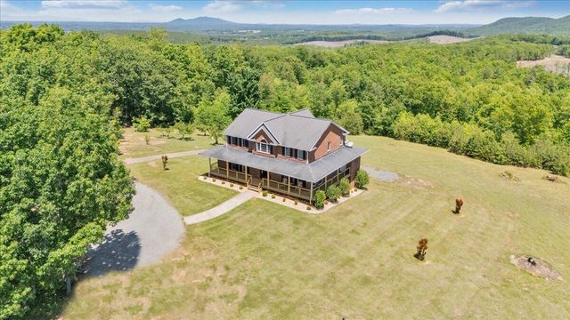 1615 Turkeycock LN, Penhook, VA 24137