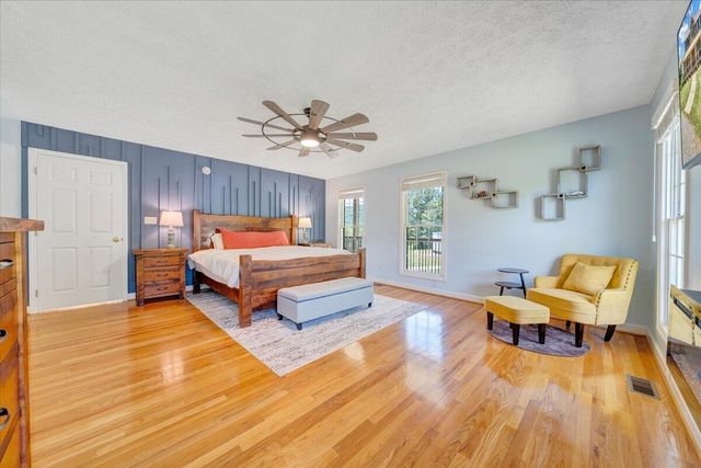 1615 Turkeycock LN, Penhook, VA 24137