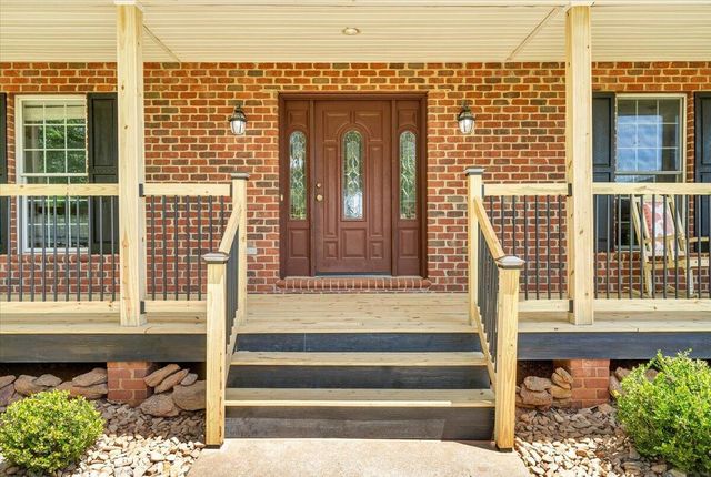 1615 Turkeycock LN, Penhook, VA 24137