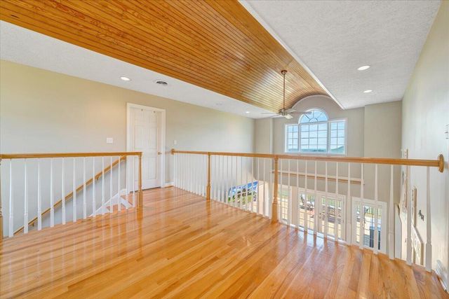 1615 Turkeycock LN, Penhook, VA 24137