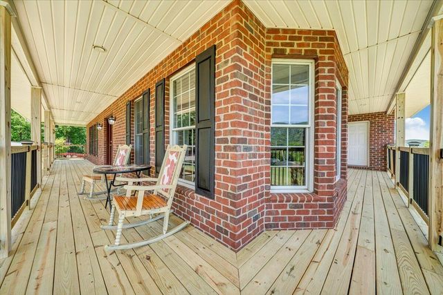 1615 Turkeycock LN, Penhook, VA 24137
