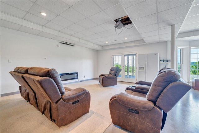 1615 Turkeycock LN, Penhook, VA 24137