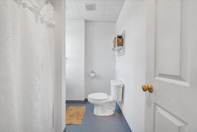 1615 Turkeycock LN, Penhook, VA 24137