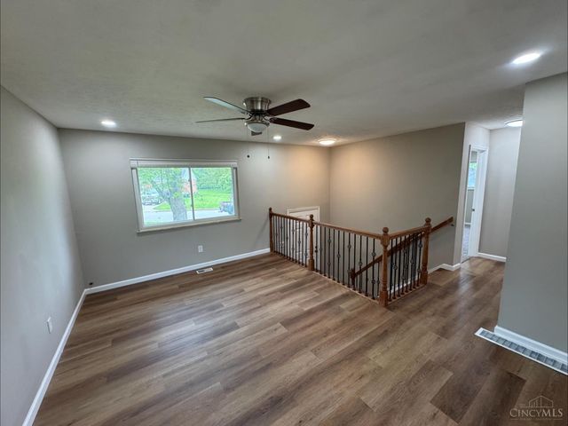 107 Melanee Drive, Oxford, OH 45056