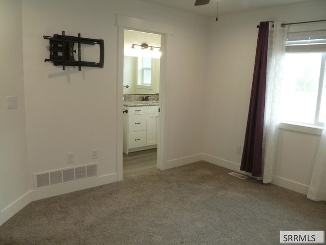 5054 Jake Avenue, Chubbuck, ID 83202