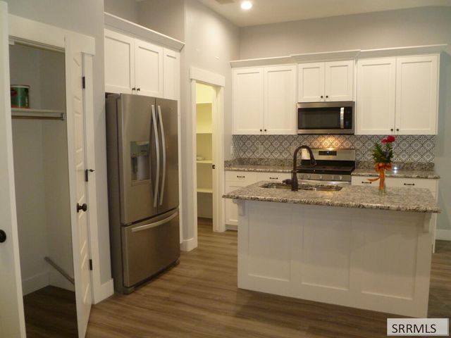 5054 Jake Avenue, Chubbuck, ID 83202