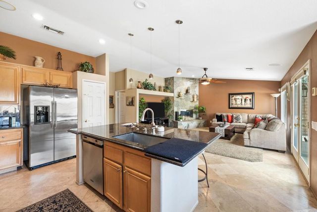 78860 Galaxy Drive, La Quinta, CA 92253