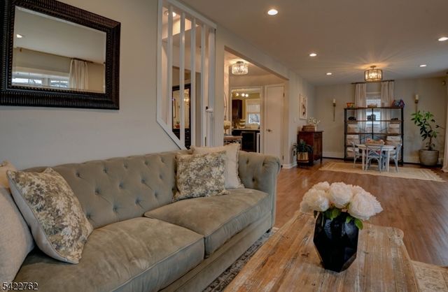 347 W Passaic Ave, Rutherford Boro, NJ 07070
