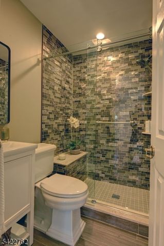 347 W Passaic Ave, Rutherford Boro, NJ 07070