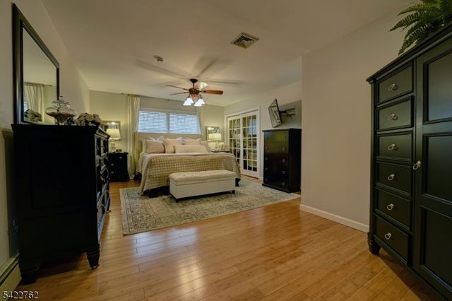 347 W Passaic Ave, Rutherford Boro, NJ 07070