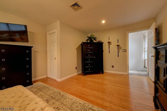 347 W Passaic Ave, Rutherford Boro, NJ 07070