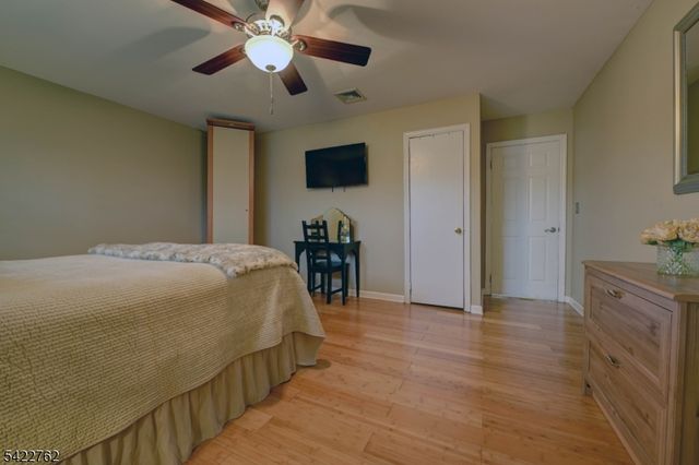 347 W Passaic Ave, Rutherford Boro, NJ 07070