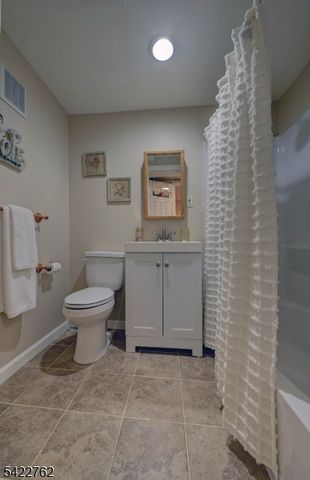 347 W Passaic Ave, Rutherford Boro, NJ 07070