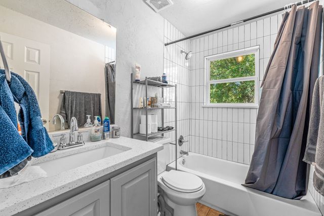 2520 Long Creek, Granbury, TX 76049