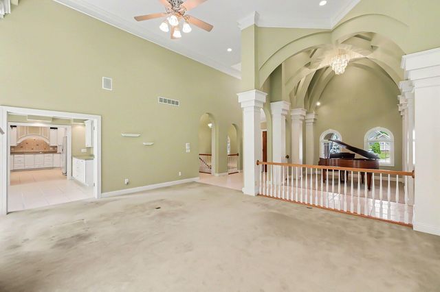 3189 Manor Hill, Latonia, KY 41015