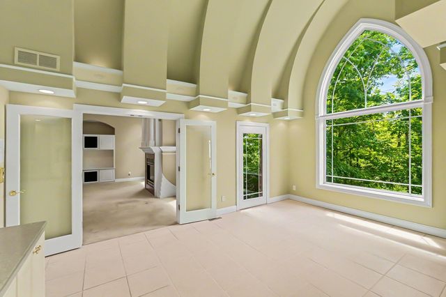 3189 Manor Hill, Latonia, KY 41015
