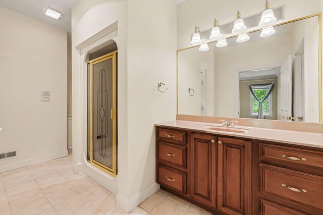 3189 Manor Hill, Latonia, KY 41015