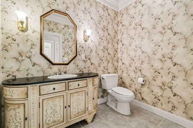 3189 Manor Hill, Latonia, KY 41015