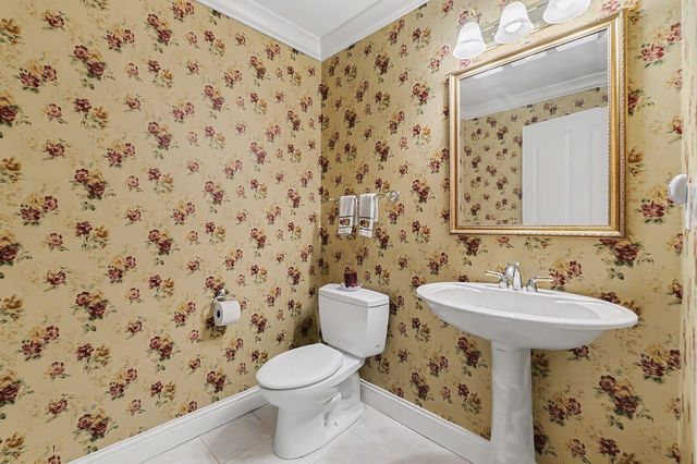 3189 Manor Hill, Latonia, KY 41015