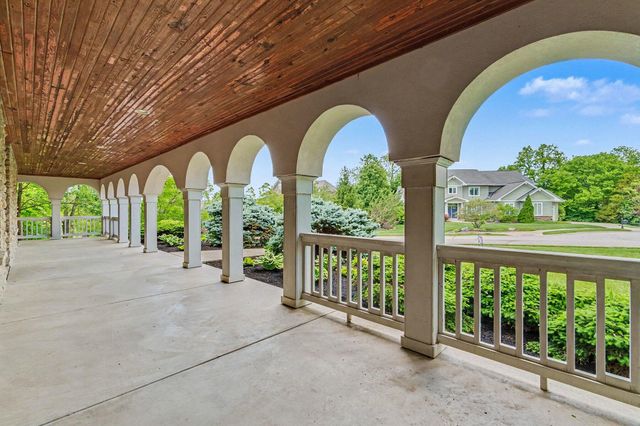 3189 Manor Hill, Latonia, KY 41015