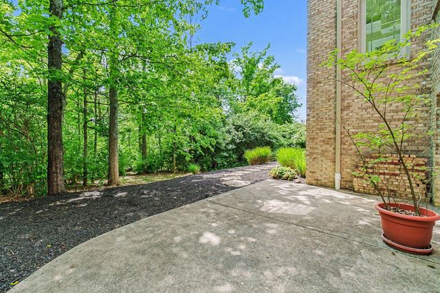 3189 Manor Hill, Latonia, KY 41015