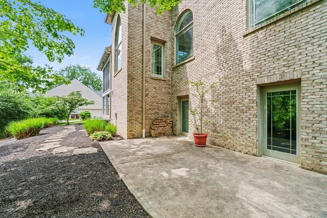 3189 Manor Hill, Latonia, KY 41015