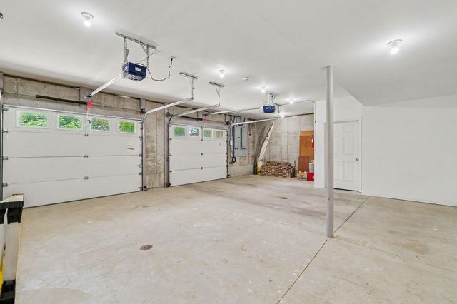 3189 Manor Hill, Latonia, KY 41015