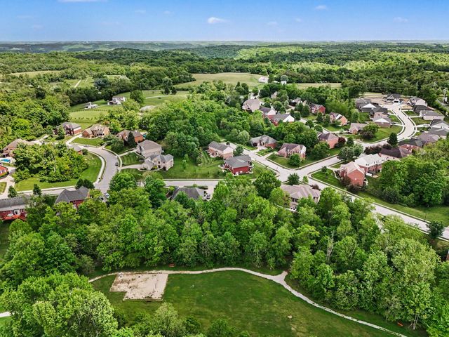 3189 Manor Hill, Latonia, KY 41015