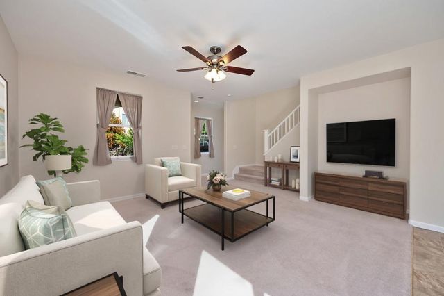 5457 Noyack Way, Sacramento, CA 95835