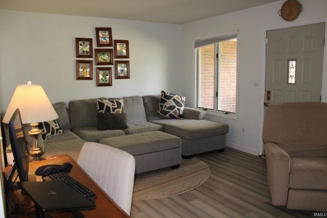 5638 E 400 N, Monticello, IN 47960