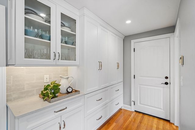 16 Christopher Dr, Grafton, MA 01519