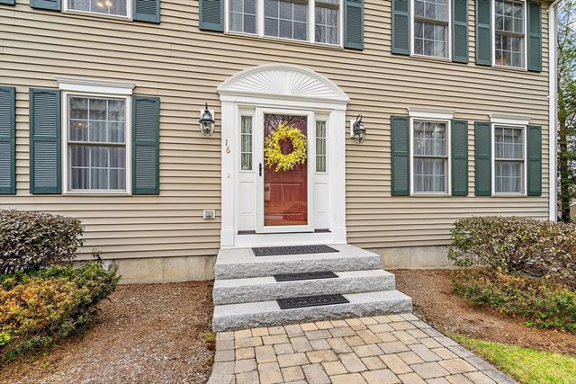 16 Christopher Dr, Grafton, MA 01519