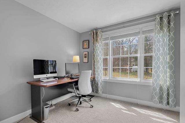 16 Christopher Dr, Grafton, MA 01519