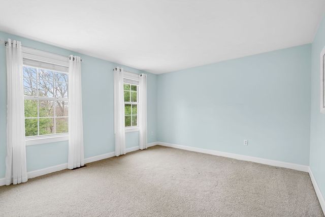 16 Christopher Dr, Grafton, MA 01519