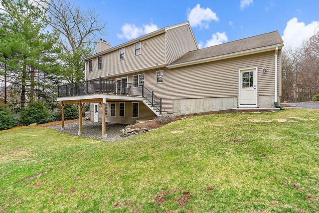 16 Christopher Dr, Grafton, MA 01519