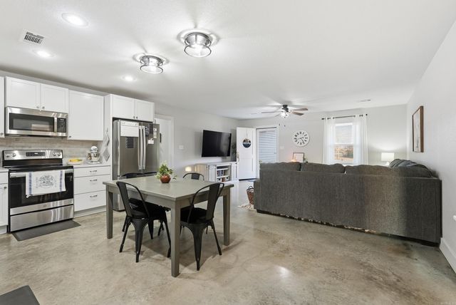 243 Highway 285 N, Greenbrier, AR 72058