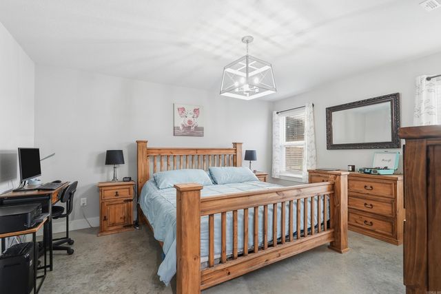 243 Highway 285 N, Greenbrier, AR 72058