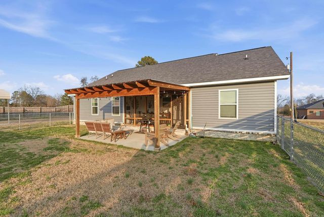 243 Highway 285 N, Greenbrier, AR 72058