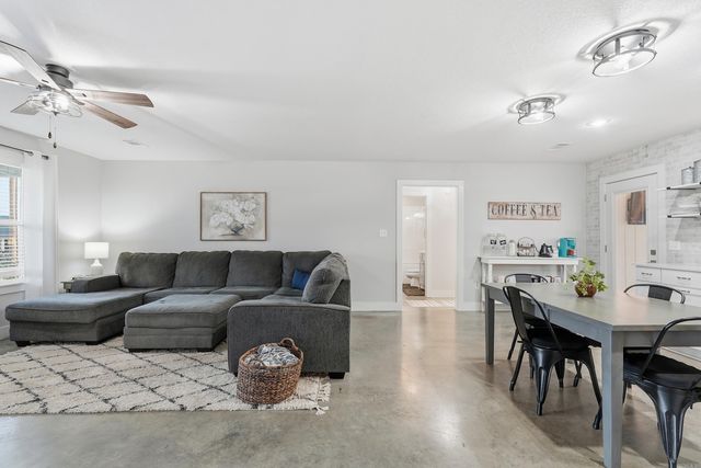 243 Highway 285 N, Greenbrier, AR 72058