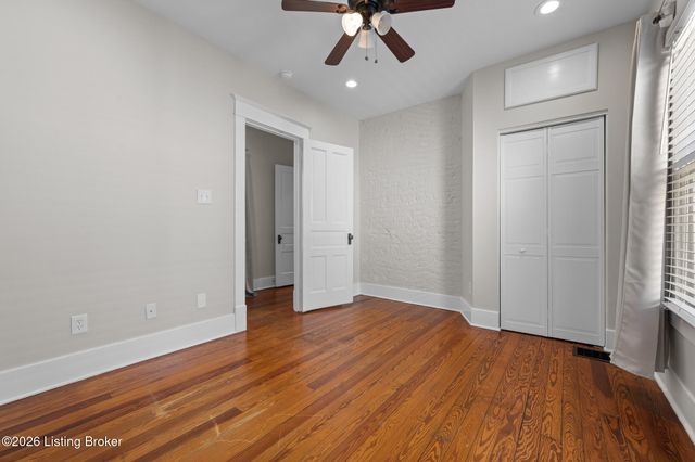 1019 Lydia St, Louisville, KY 40217