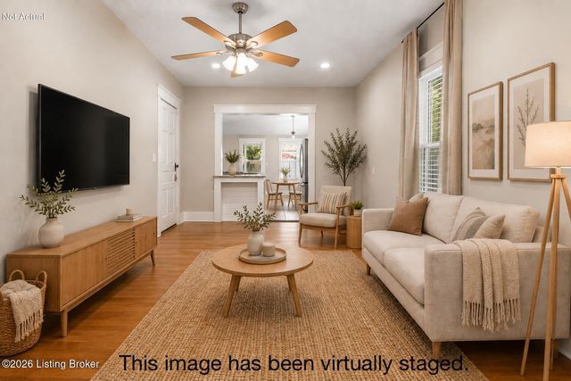 1019 Lydia St, Louisville, KY 40217