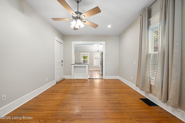 1019 Lydia St, Louisville, KY 40217