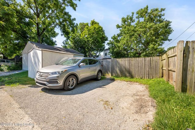 1019 Lydia St, Louisville, KY 40217